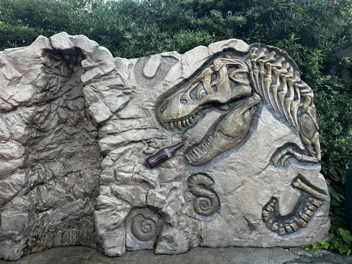 日本·大阪·USJ · 恐龙主题装饰 · 2024-07-05