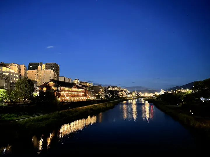 日本·京都 · 水边建筑夜景 · 2023-08-29